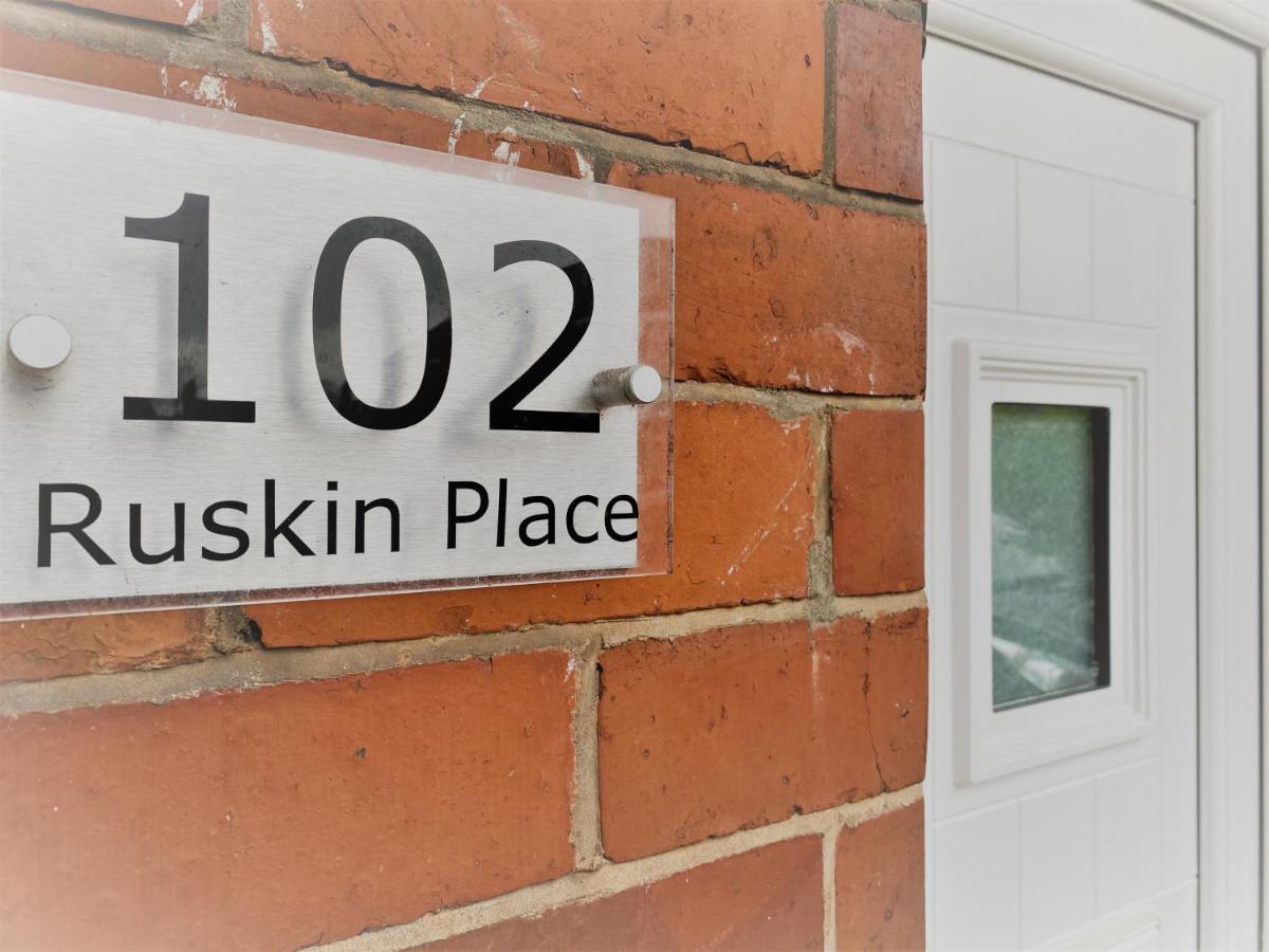 Ruskin Place By Sg Property Group Crewe Dış mekan fotoğraf